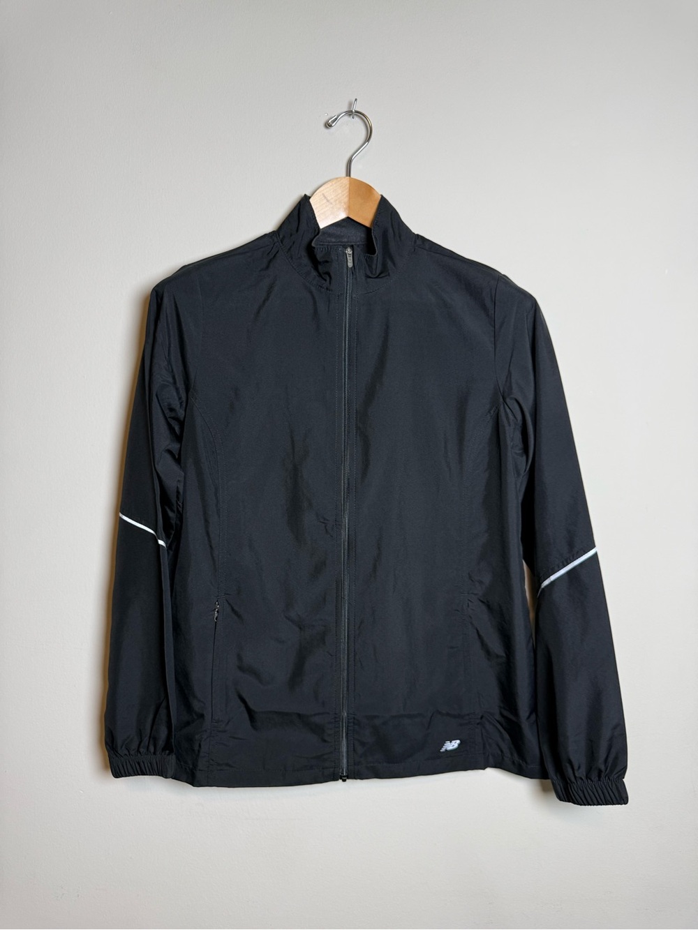 New Balance | Lightweight Running Windbreaker Full Zip | Jacket | Black | Size M